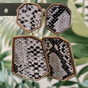Snake skin Dangling Earrings